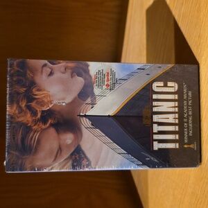 Titanic VHS Movie Two Tape Set Sealed.  Classic, Collectable